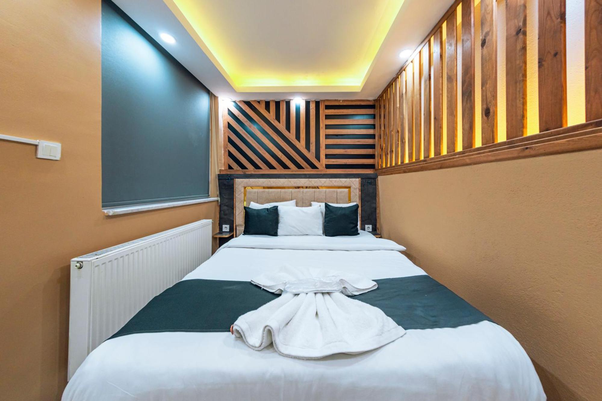 Mila Suites Taksim Istanboel Buitenkant foto